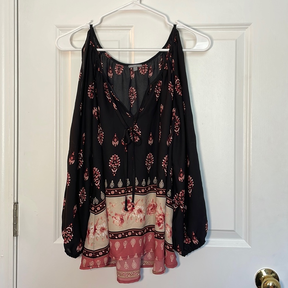 Charlotte Russe Floral Open Shoulder Long Sleeve